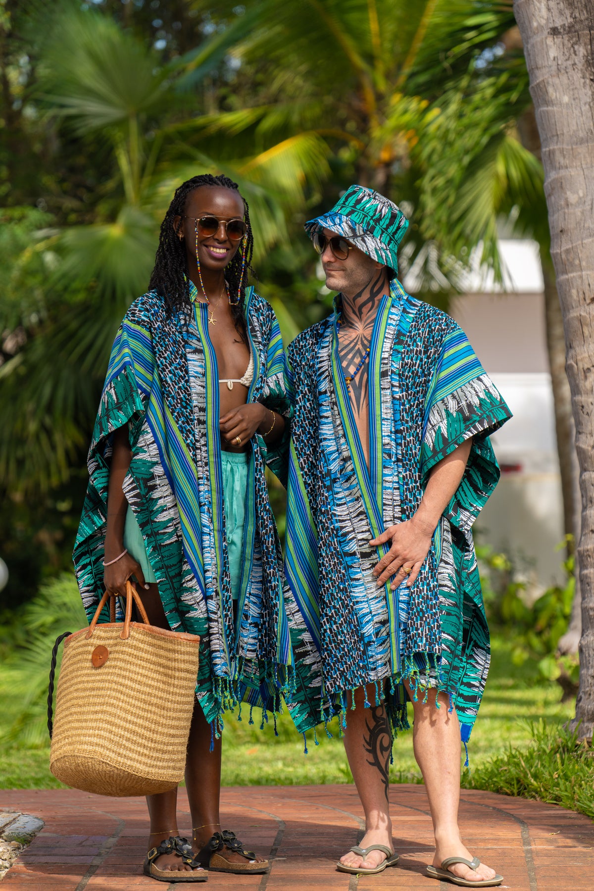 Ocean Teal Kenyan Wrap | Caftán abierto con estampado africano