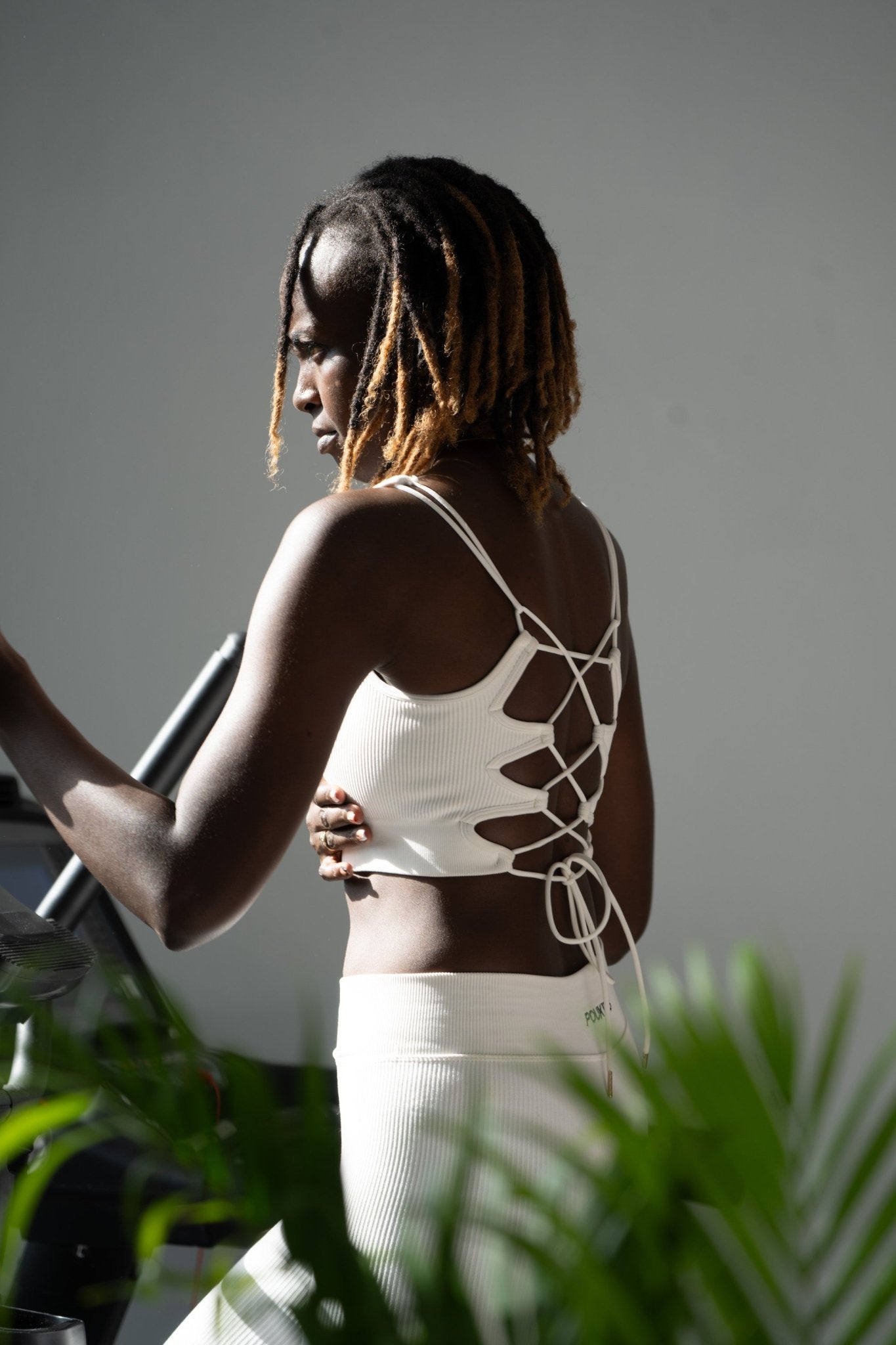 Poukies white gym set for couples; breathable matching top and bottoms, minimalist travel and resort activewear