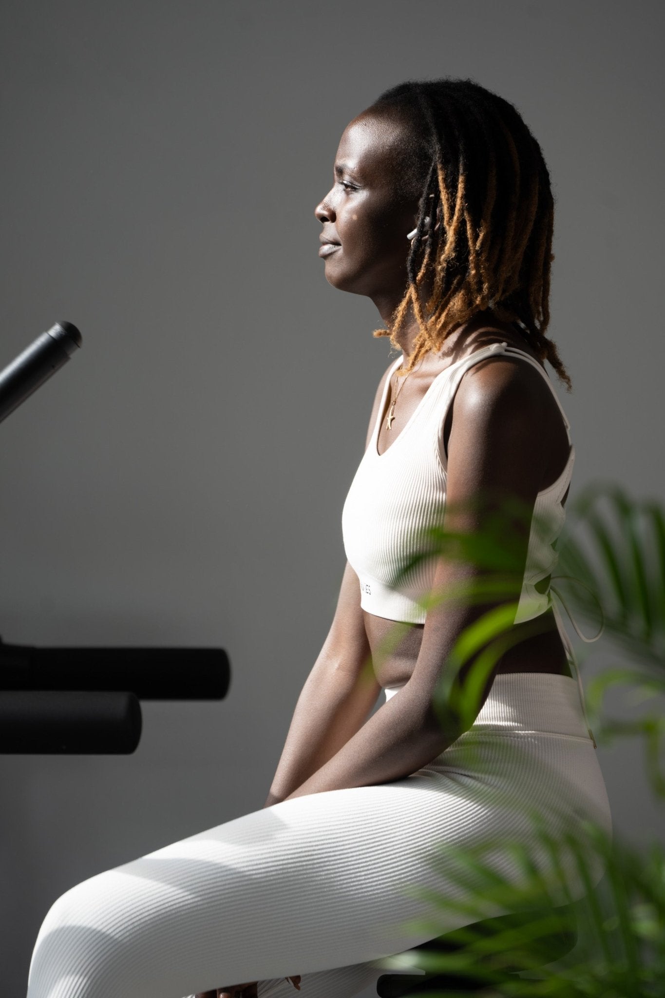 Poukies white gym set for couples; breathable matching top and bottoms, minimalist travel and resort activewear